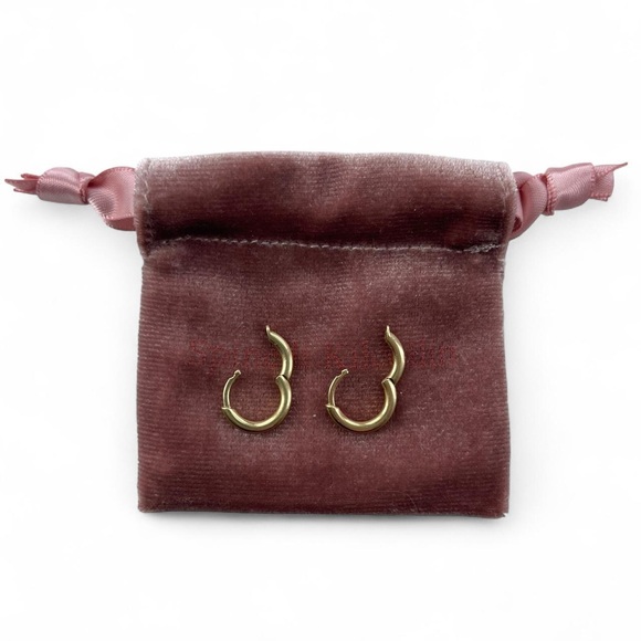 Spinelli Kilcollin Micro Hoop in 18k yellow gold - Picture 8 of 15